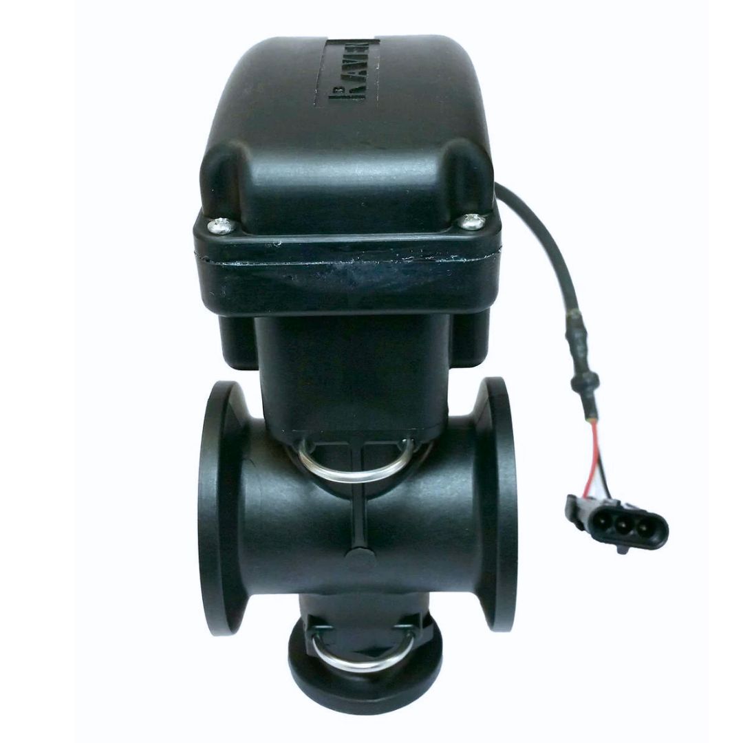 A front view of the Raven Boom Valve Single Section Manifold ON/OFF M200 X M100 / 3/4" FPT, a black valve actuator for liquid flow control that includes wiring and connectors, set against a white background. Ideal for precision agricultural applications, this Raven product ensures optimal performance.